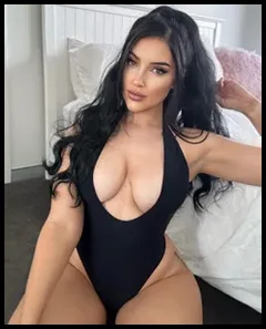 Charlotte Rose (@charlotterose2.0)