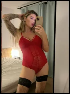 Sarah Montana Single Mom 💋💄 (@sarahmontanafree)