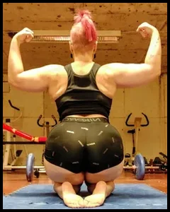 Nightfall 💪 NUDE POWERLIFTER FREE 💪 (@strongandnerdyfree)