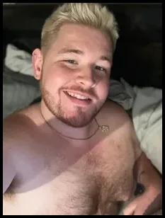 Chase Burnham (@chaseburnhamxxx)